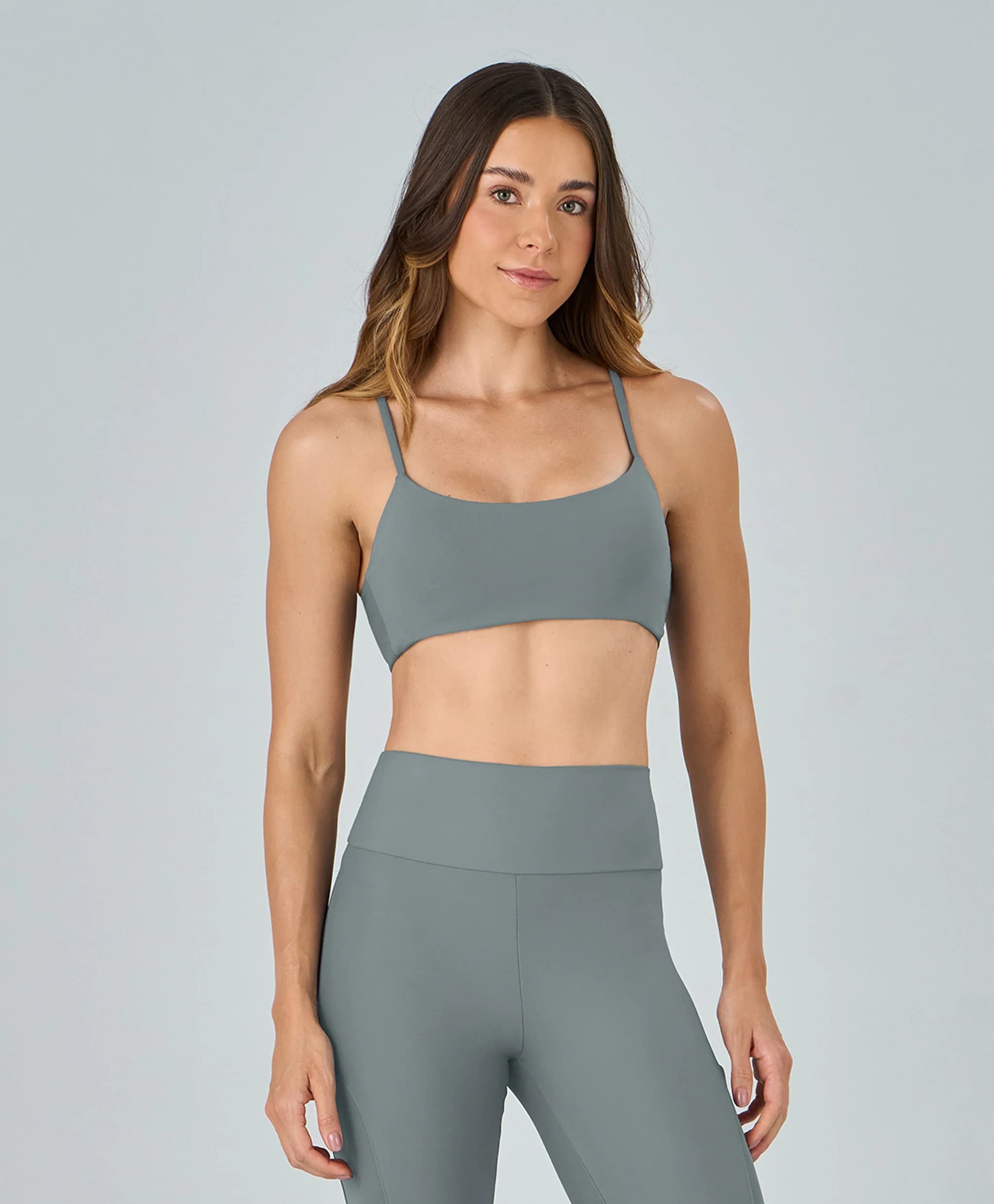 Top Alças Finas e Costas De Tule